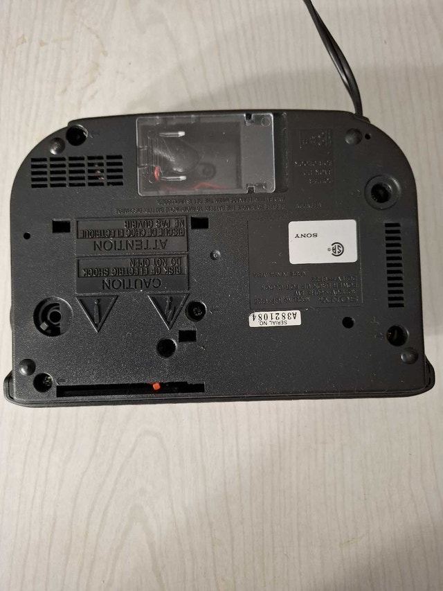 ALARM CLOCK RADIO - photo 3