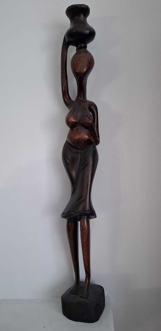 Swahili woman wooden sculpture