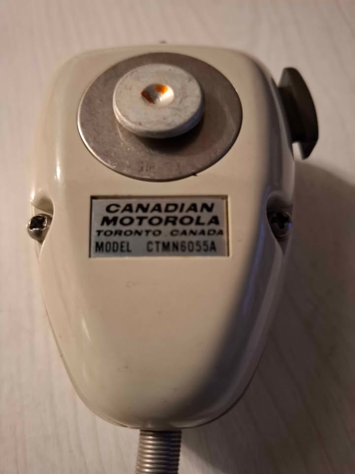 Motorola microphone - photo 2