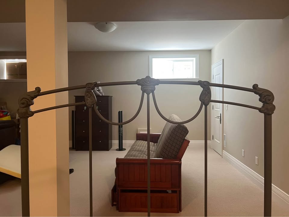 Solid Iron Twin Bedframe - photo 2