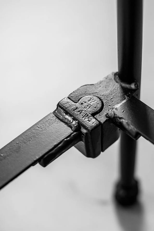 Solid Iron Twin Bedframe - photo 4