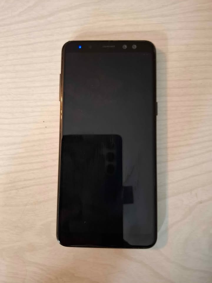 SAMSUNG GALAXY A8 - photo 4
