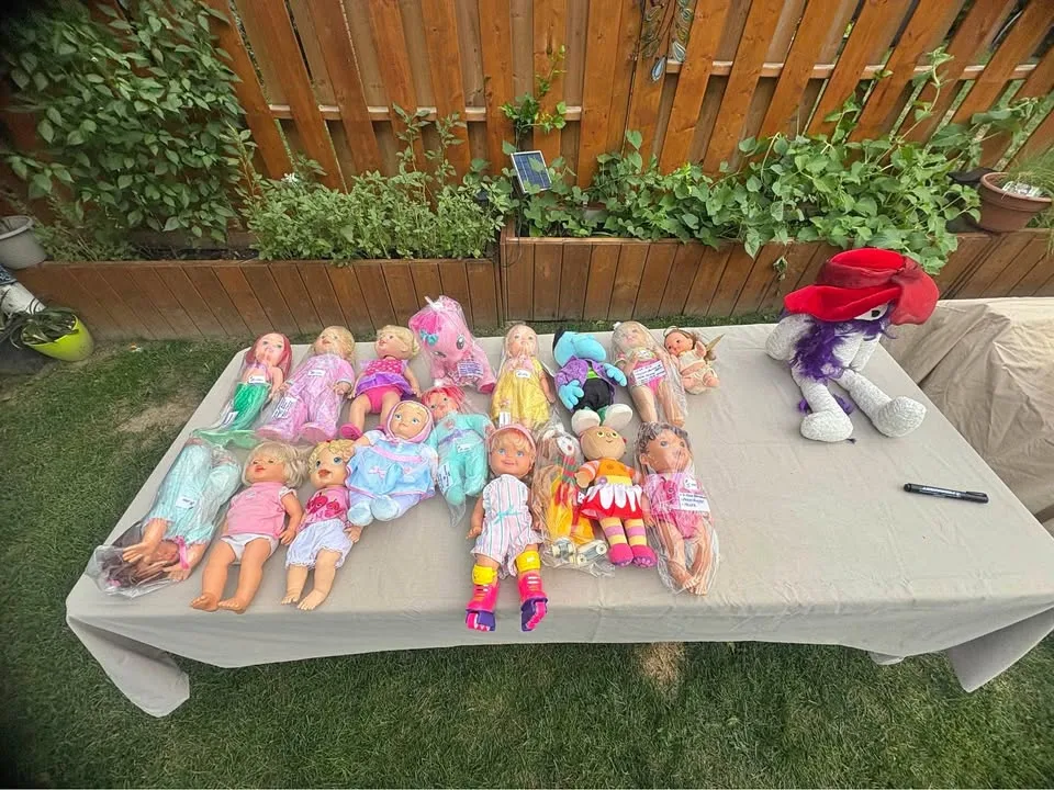 Dolls thumbnail