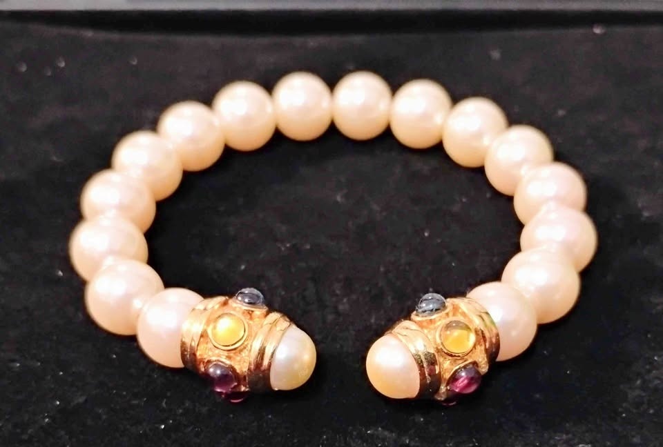 Kenneth Jay Lane KJL faux Pearls Gripoix glass Cuff Bangle Brace