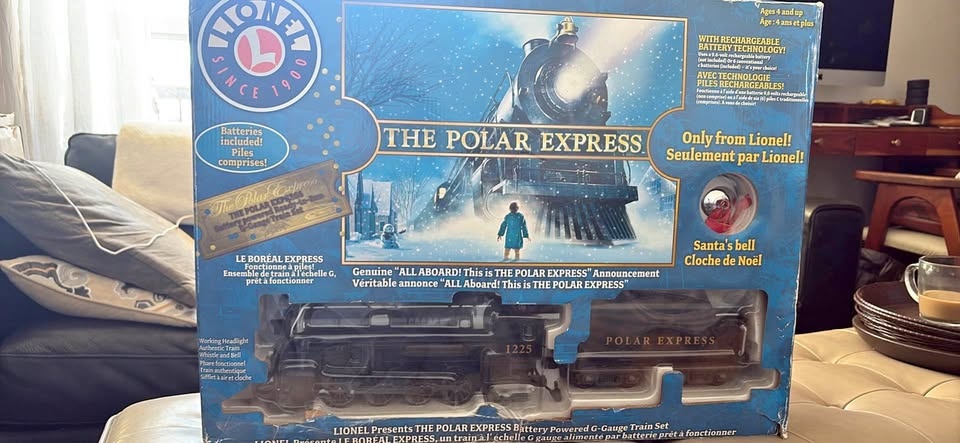 New LTD Edition Lionel Polar Express Gauge G Train Set