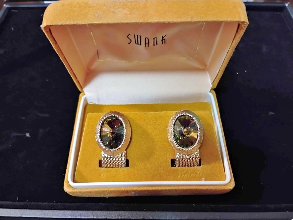 MEN'S SWANK CUFF LINKS GOLD TONED MULTI COLORED STONES W/ ORIGIN