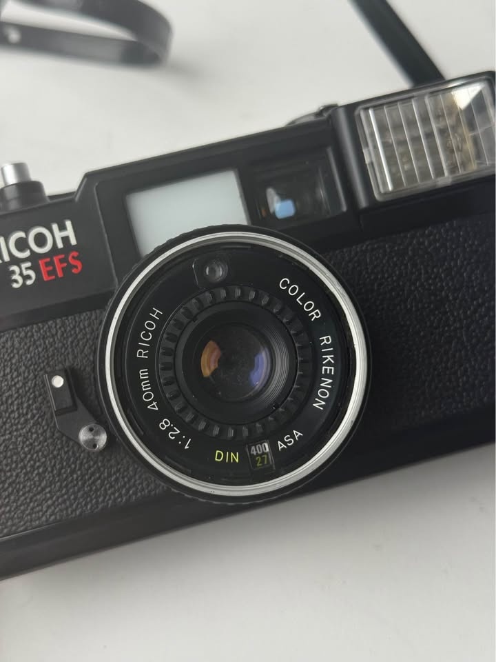 Konica S35 Analog Film Camera - Collector Xmas Special - photo 5