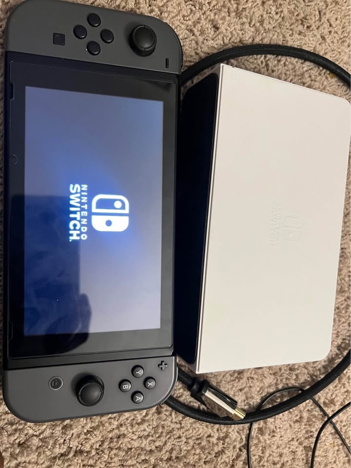 Modded Nintendo Switch with 4 Games - photo 3