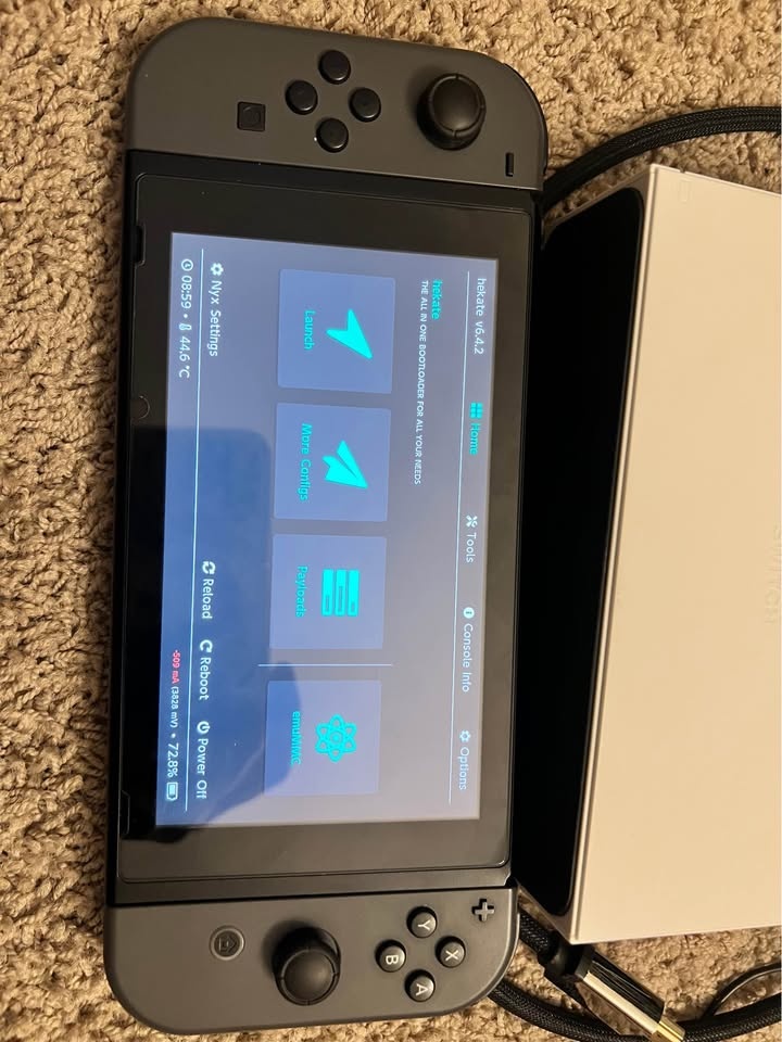 Modded Nintendo Switch with 4 Games - photo 5