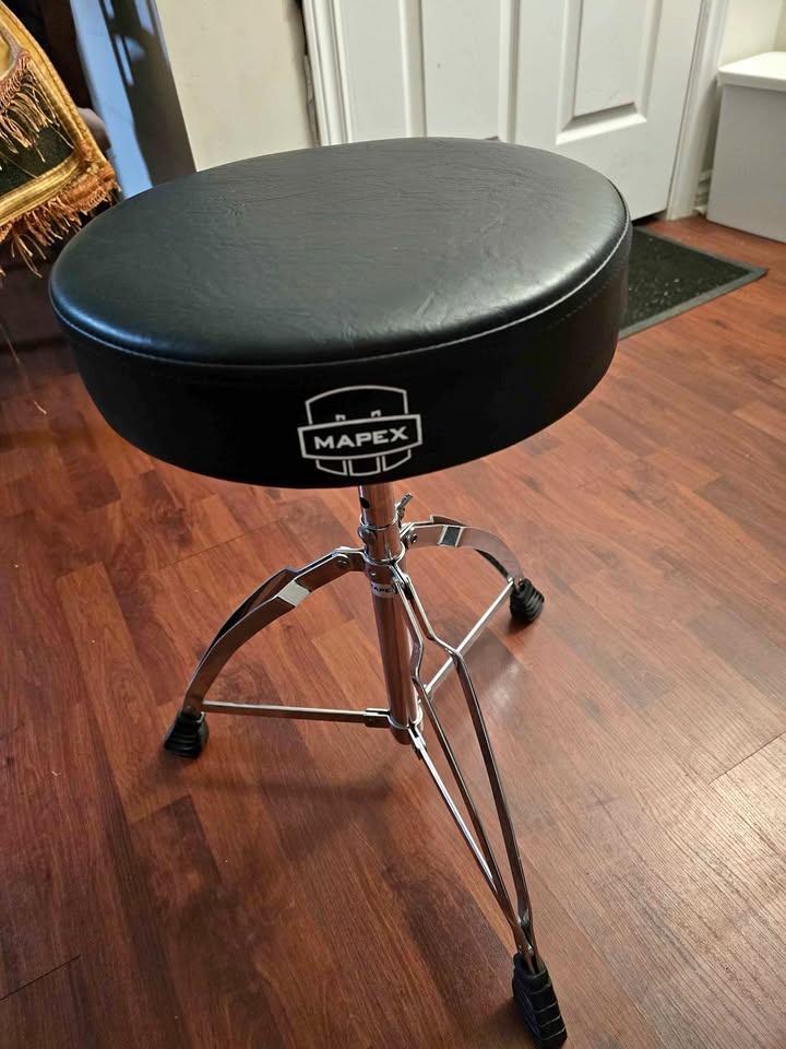 Mapex Throne