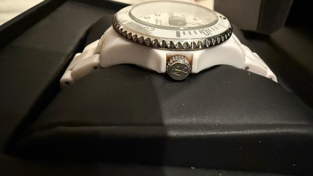 Women’s Toy Watch - photo 4