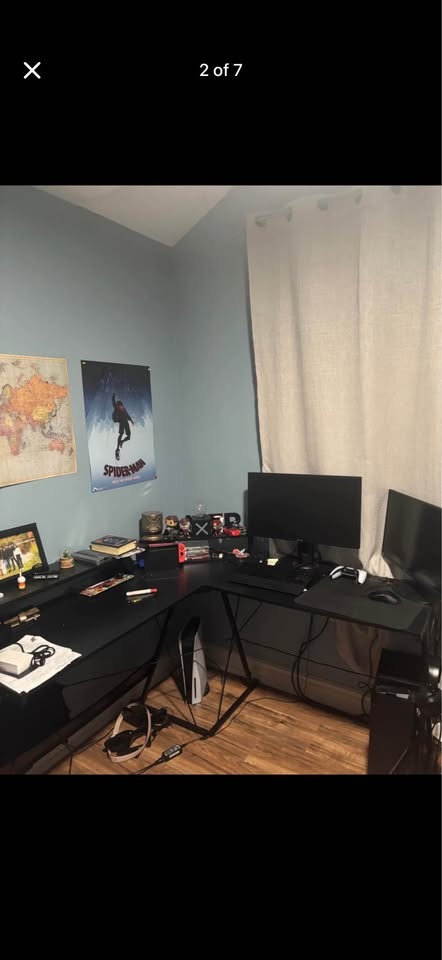 Gaming desk with lights - photo 2