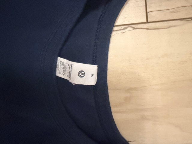 Lululemon Long Sleeve Shirt - photo 2