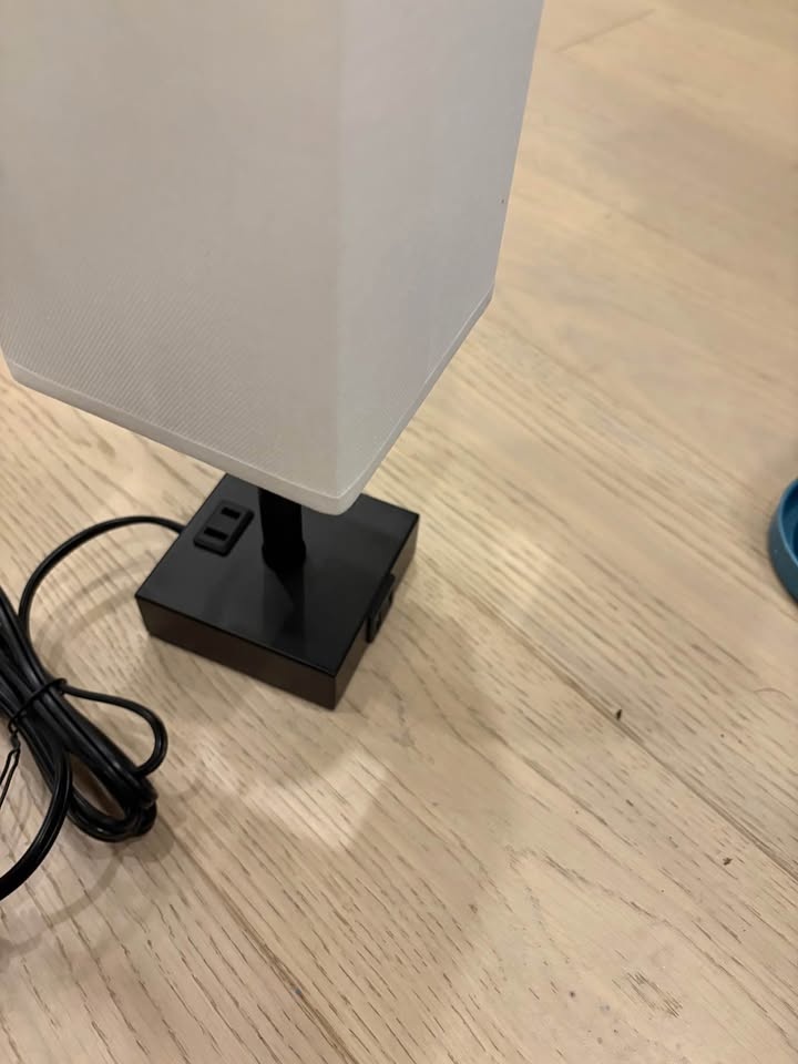 New FOCONDOT touch land with charging ports ￼ - photo 2