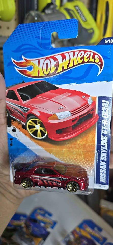 HOT WHEELS NISSAN SKYLINE GT-R R32 NIGHTBURNERZ