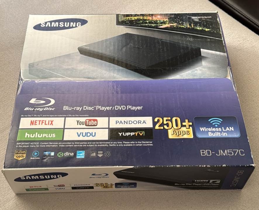 Brand new in Box - SAMSUNG Blu-ray DVD Disc Player - photo 2