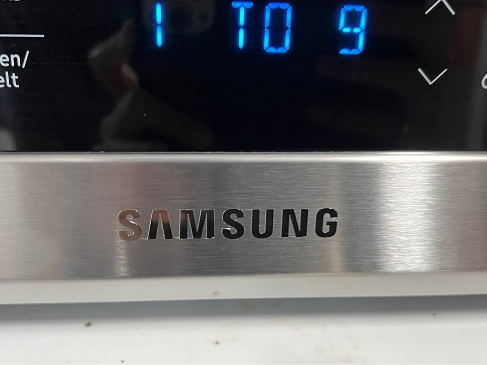 Samsung microwave - photo 2