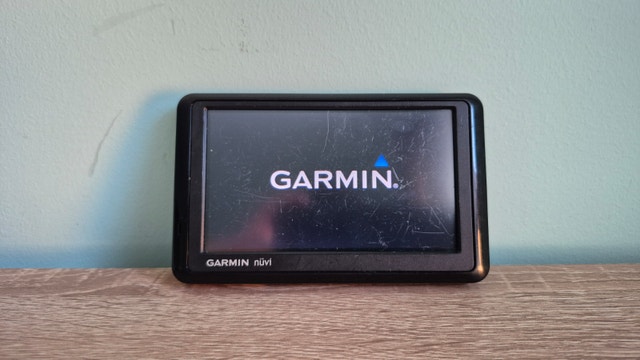 Updated Garmin nuvi 1390LMT GPS - photo 2