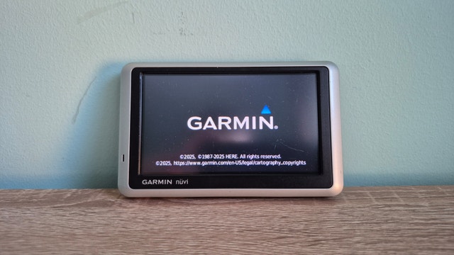 Updated Garmin nuvi 1350 GPS - photo 3