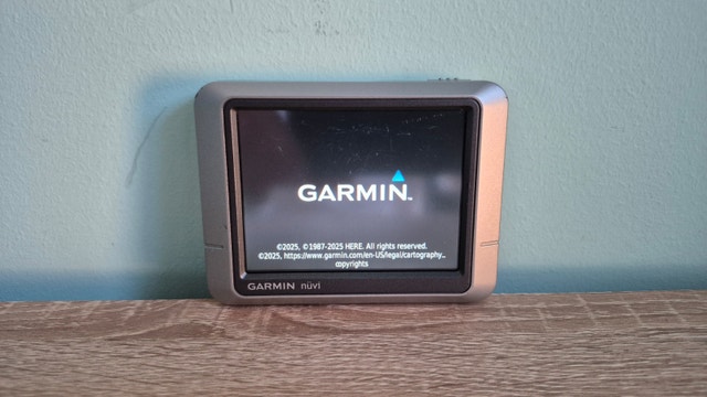 Updated Garmin nuvi 200 GPS - photo 2