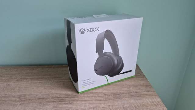 SEALED Xbox Wired Stereo Headset