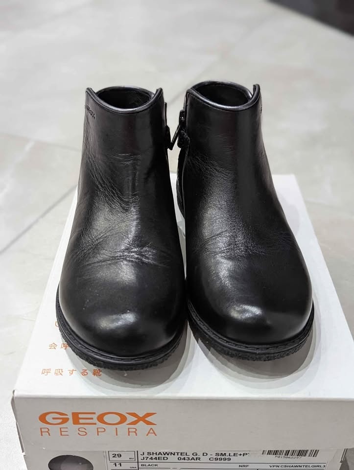 GEOX Shawntel leather ankle boots girls size 11 - photo 2