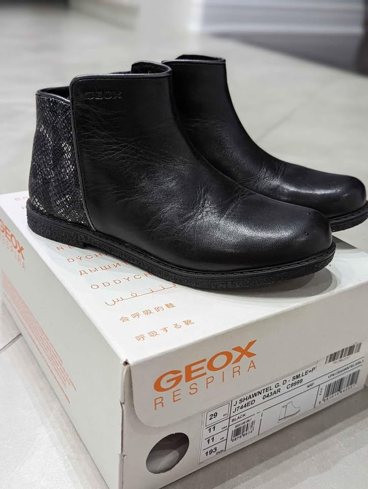 GEOX Shawntel leather ankle boots girls size 11 - photo 4