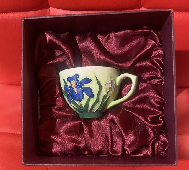 Benaya Art Pottery cup