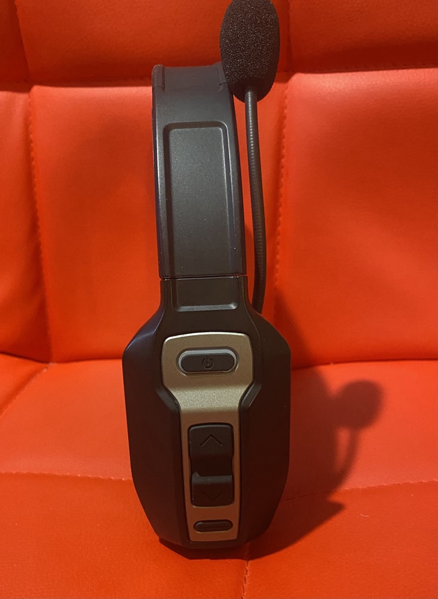 KH-23 Wireless Headphone with directional Mic - photo 3