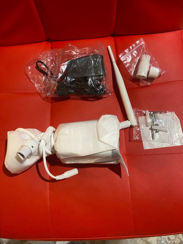 2 set Dragon Touch KB10 Wireless Security Camera