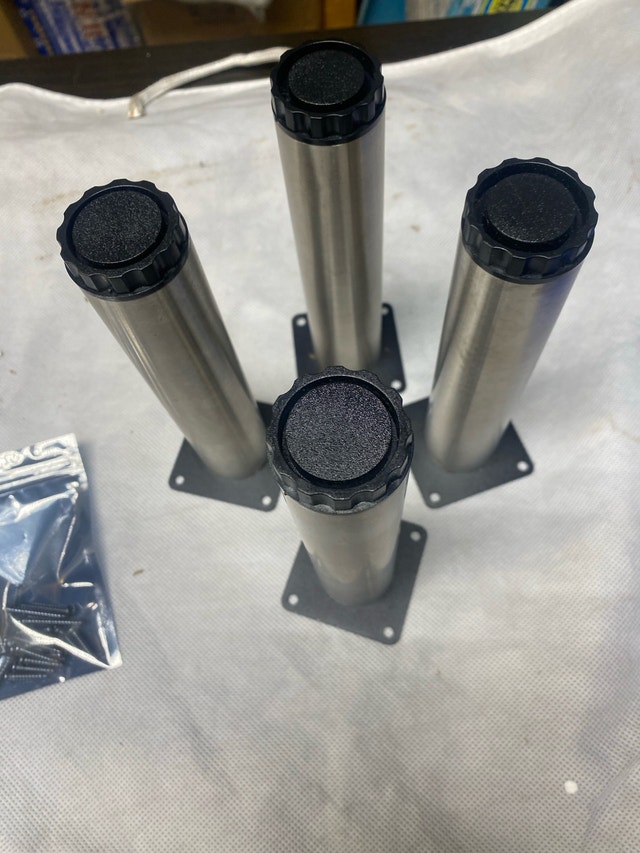 7 Inch Metal Furniture Legs