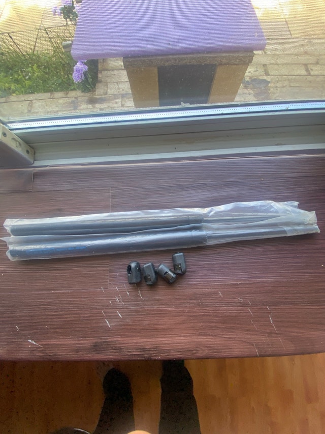 ARANA Rear Window Lift Supports Ford Escape/Mariner - photo 2