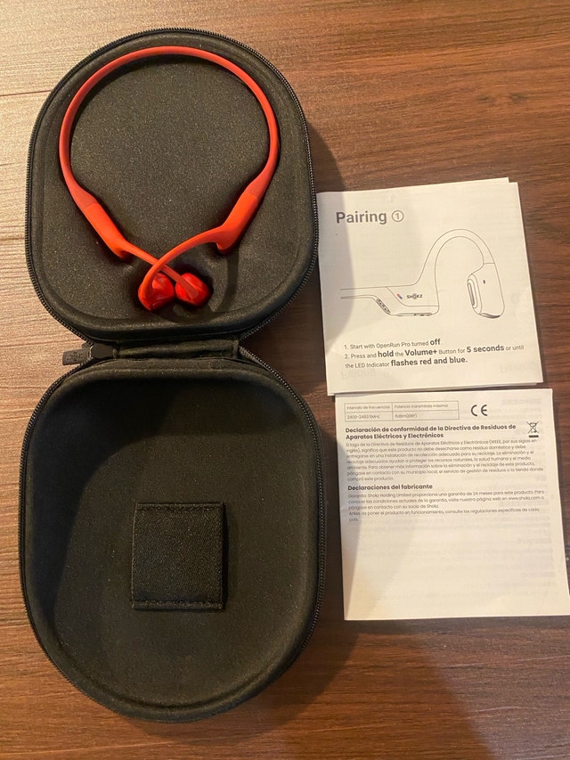 Shokz OpenRun Bluetooh Bone Conduction Sport Headphon - photo 3