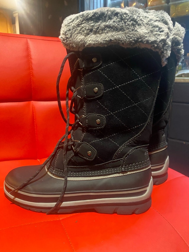 Khombu ladies Ellie Winter Boots - Size 8M - photo 4