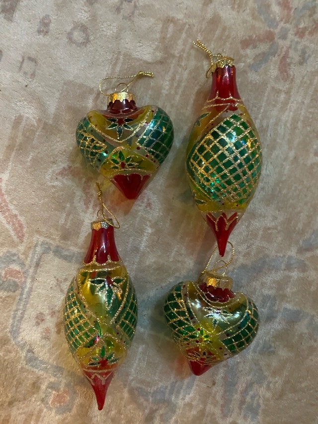 Set of 12 Assorted Christmas Ornaments - photo 2