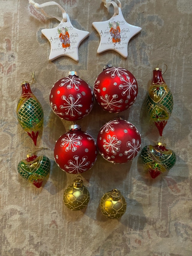 Set of 12 Assorted Christmas Ornaments - photo 5