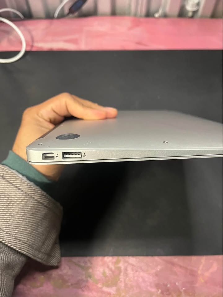 MacBook Air 11" - photo 4