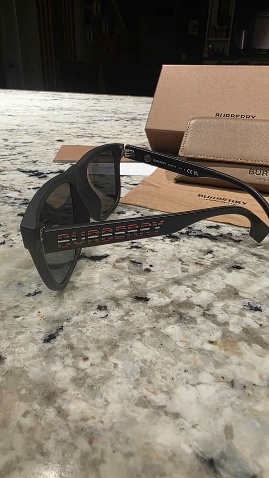 Burberry Sunglasses - photo 4