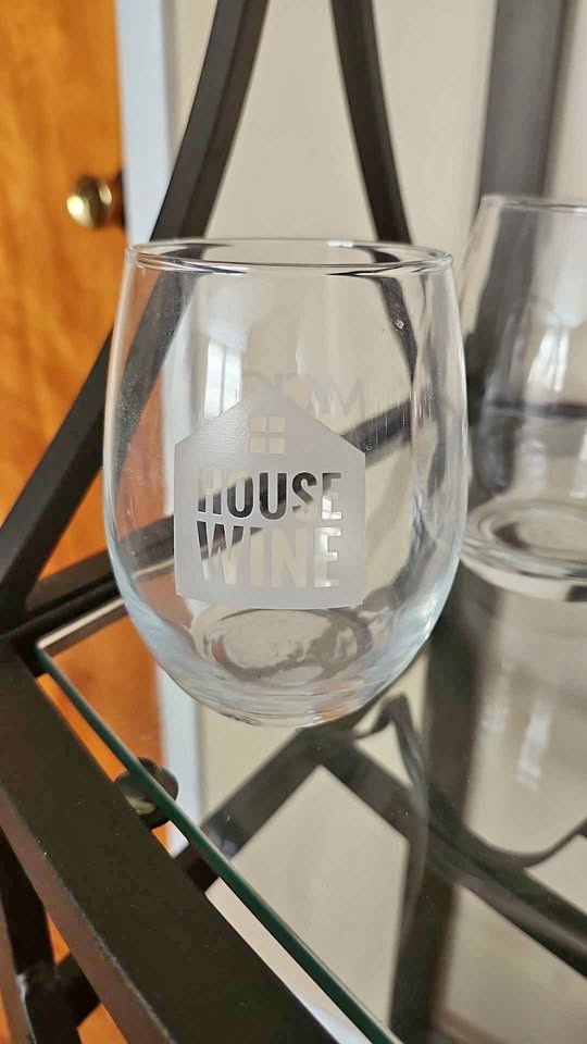 Bulk lot of drinkware (glass and acrylic)