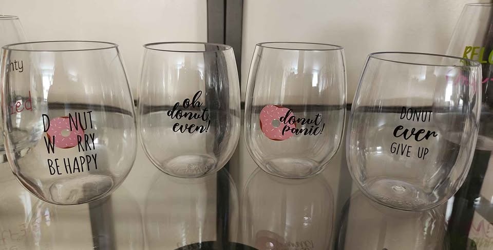 Bulk lot of drinkware (glass and acrylic) - photo 4