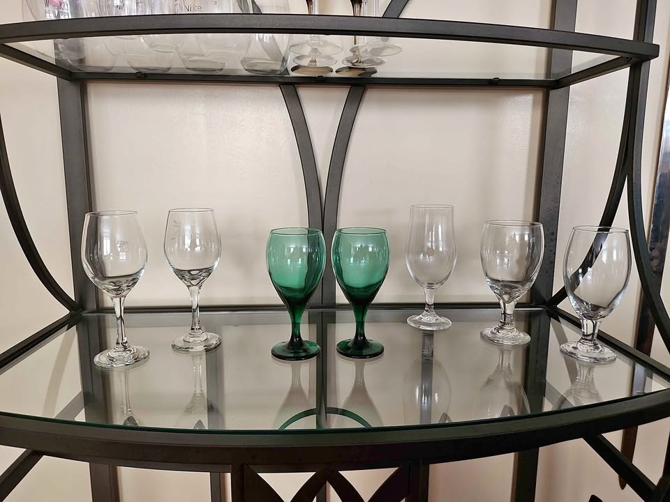 Mixed Glassware – Wine Glasses, Goblets & More – 13 Pieces