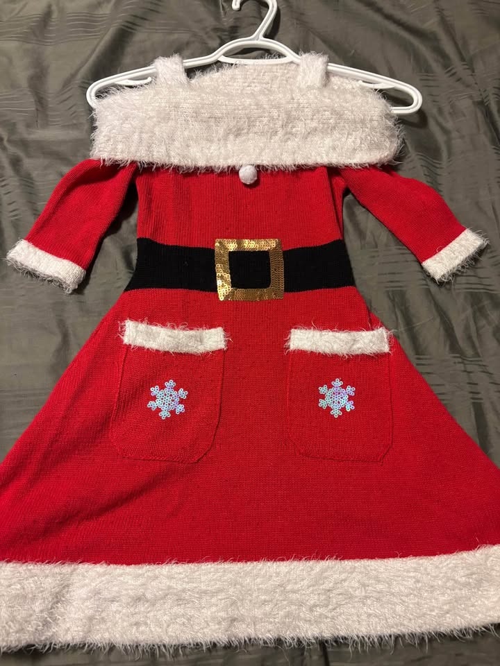 Child size xs (6) Christmas dress - photo 3