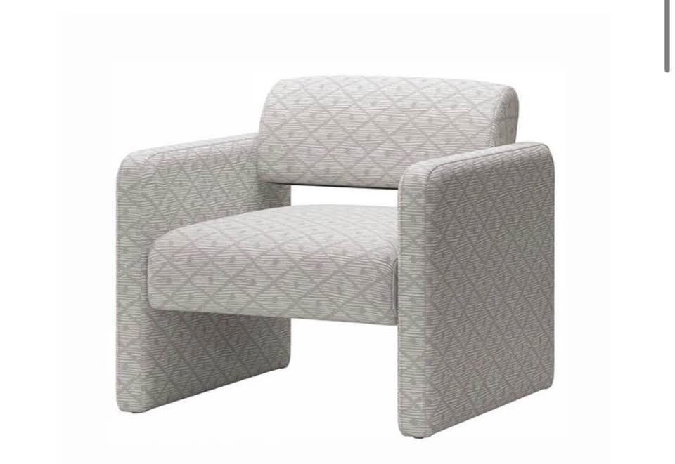 Stylish Accent Chair - Brand New in Box - photo 2