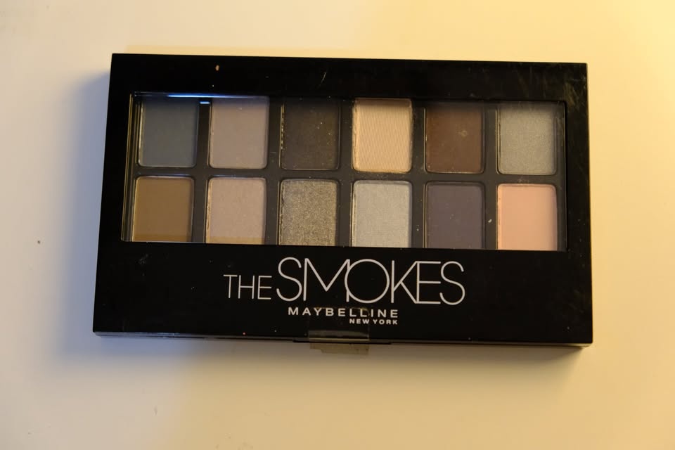 Maybelline The Smokes Eye Shadow Palette