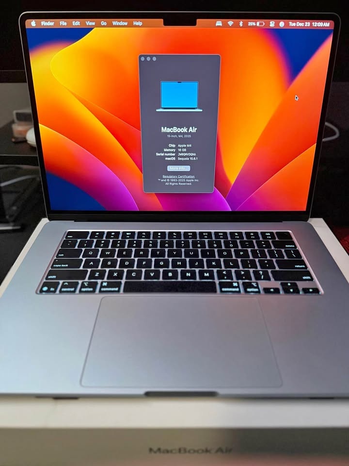 15” M4 MacBook Air – 16GB/256GB – Sky Blue