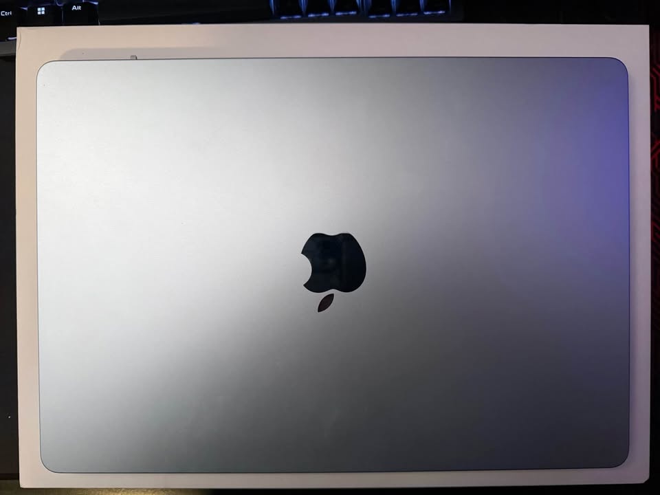 15” M4 MacBook Air – 16GB/256GB – Sky Blue - photo 2