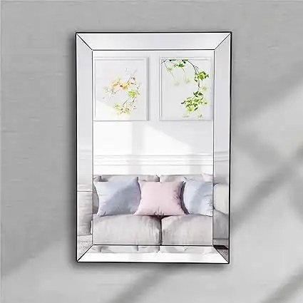 26"x32" mirror in excellent condition