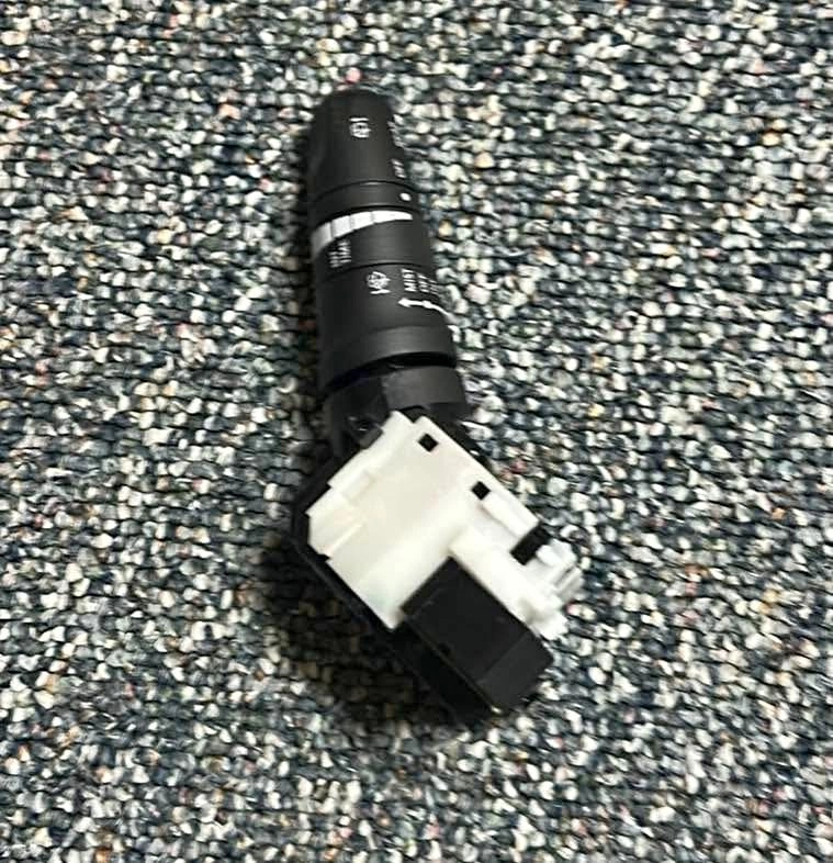 Windshield Wiper Switch OEM 25260-JM00E