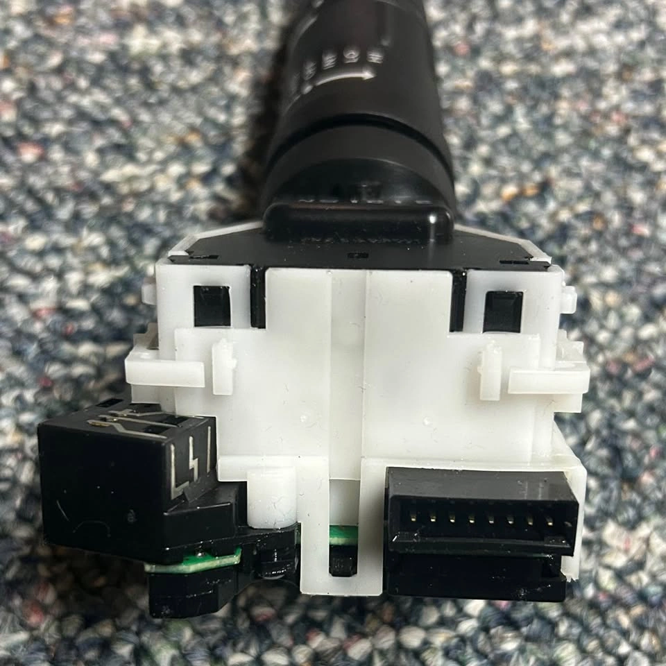 Windshield Wiper Switch OEM 25260-JM00E - photo 3