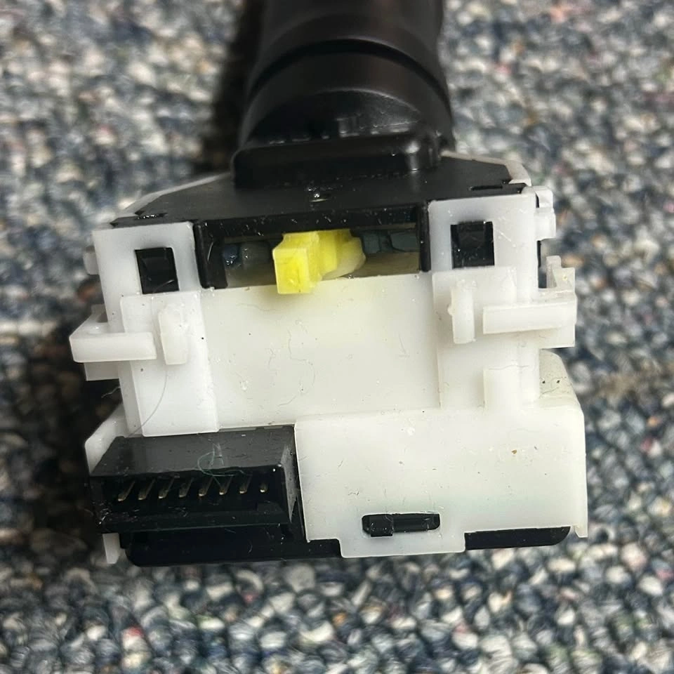 Turn Signal Switch OEM 25540-EE90B - photo 3